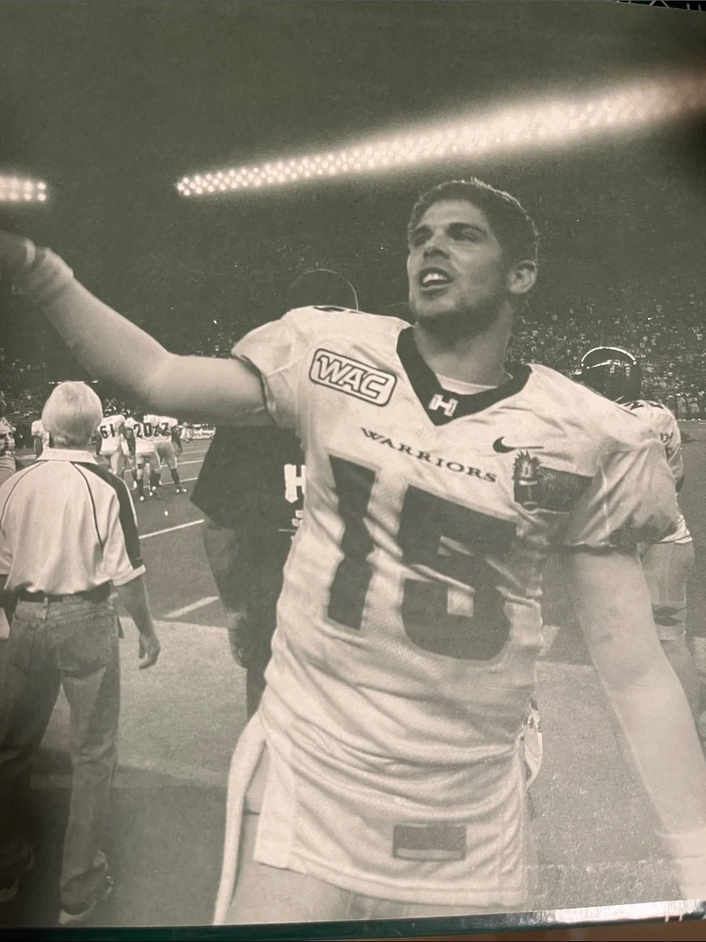 Hawaii warrior football